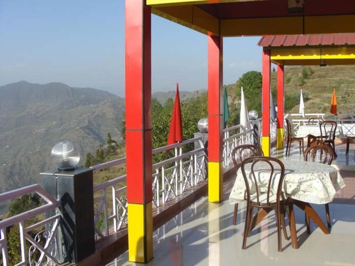 Hotel Crystal Palace Dhanaulti Exteriér fotografie